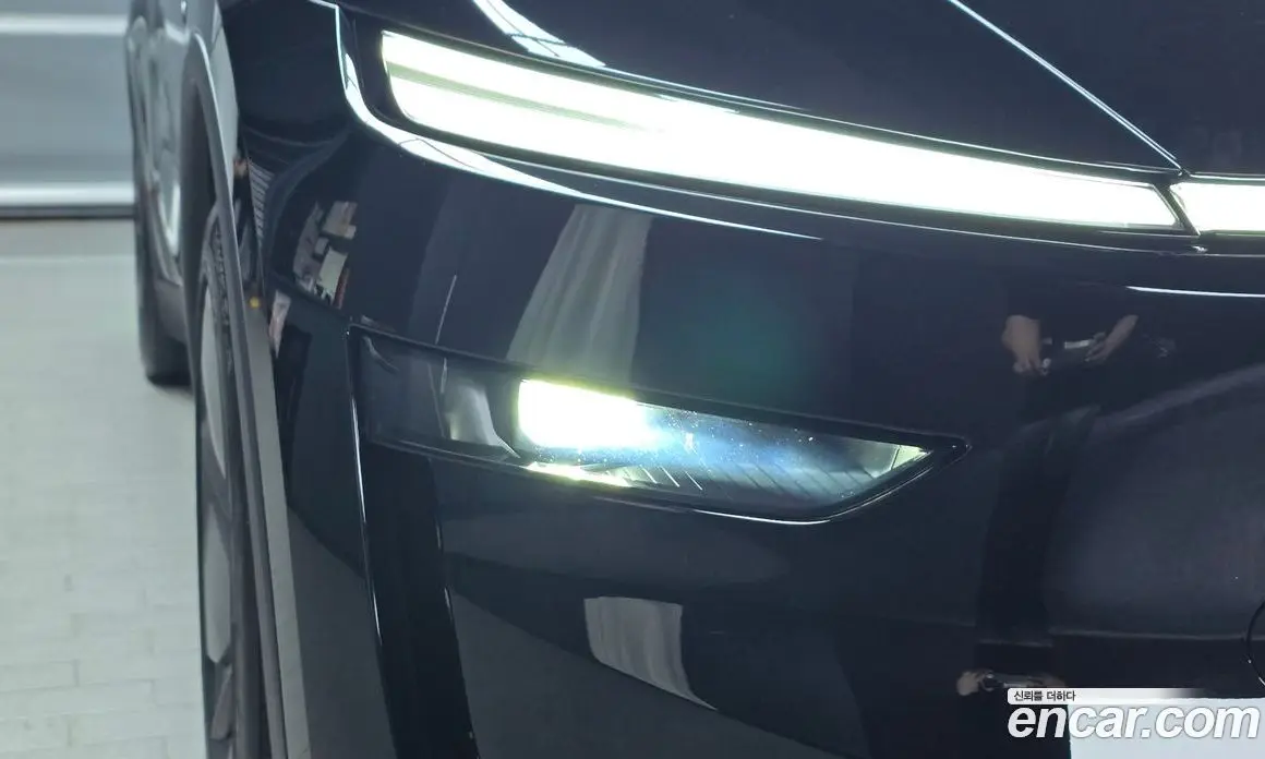 Tesla Model Y 2025 0.2 автомат (гидро), фото 8 Tesla Model Y 2025 0.2 автомат (гидро), фото 8