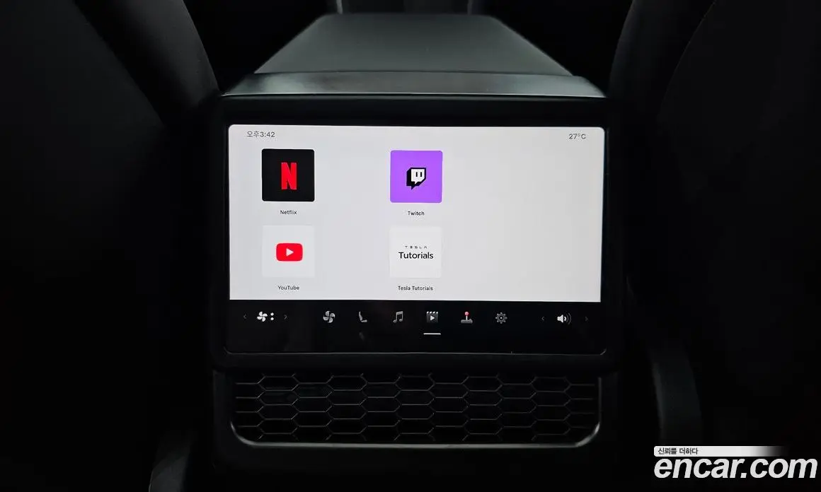 Tesla Model Y 2025 0.2 автомат (гидро), фото 29 Tesla Model Y 2025 0.2 автомат (гидро), фото 29