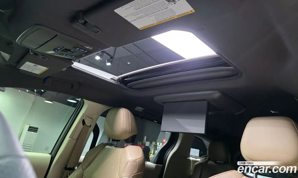 Toyota Sienna 2023 2.5 автомат (гидро), фото 20 Toyota Sienna 2023 2.5 автомат (гидро), фото 20