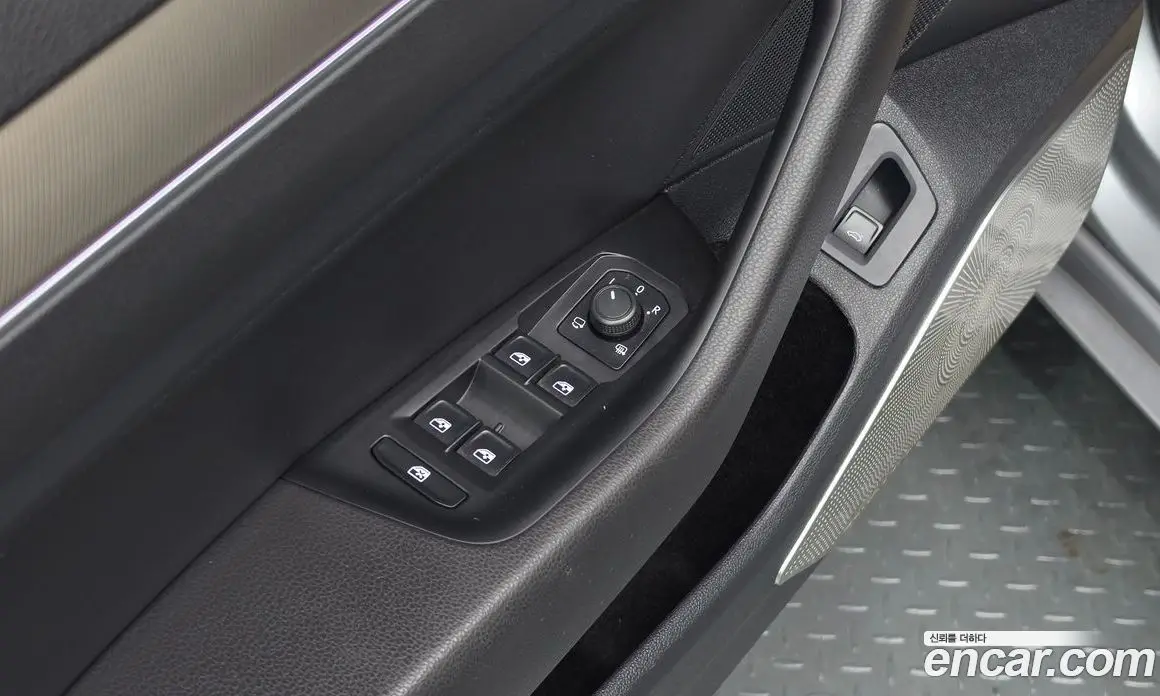 Volkswagen Arteon 2019 2.0 автомат (гидро), фото 25 Volkswagen Arteon 2019 2.0 автомат (гидро), фото 25