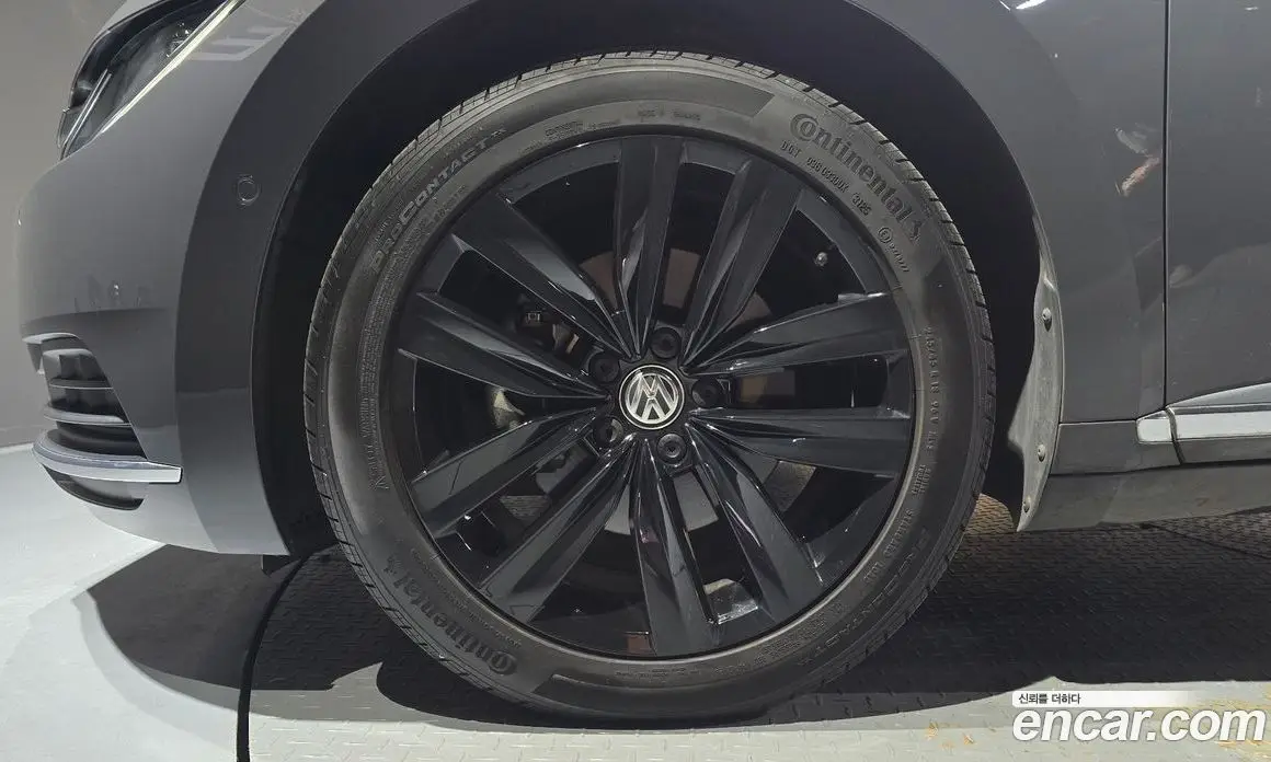 Volkswagen Arteon 2019 2.0 автомат (гидро), фото 5 Volkswagen Arteon 2019 2.0 автомат (гидро), фото 5