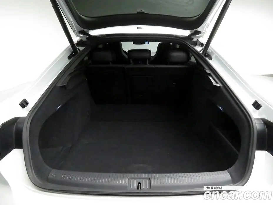 Volkswagen Arteon 2023 2.0 автомат (гидро), фото 17 Volkswagen Arteon 2023 2.0 автомат (гидро), фото 17