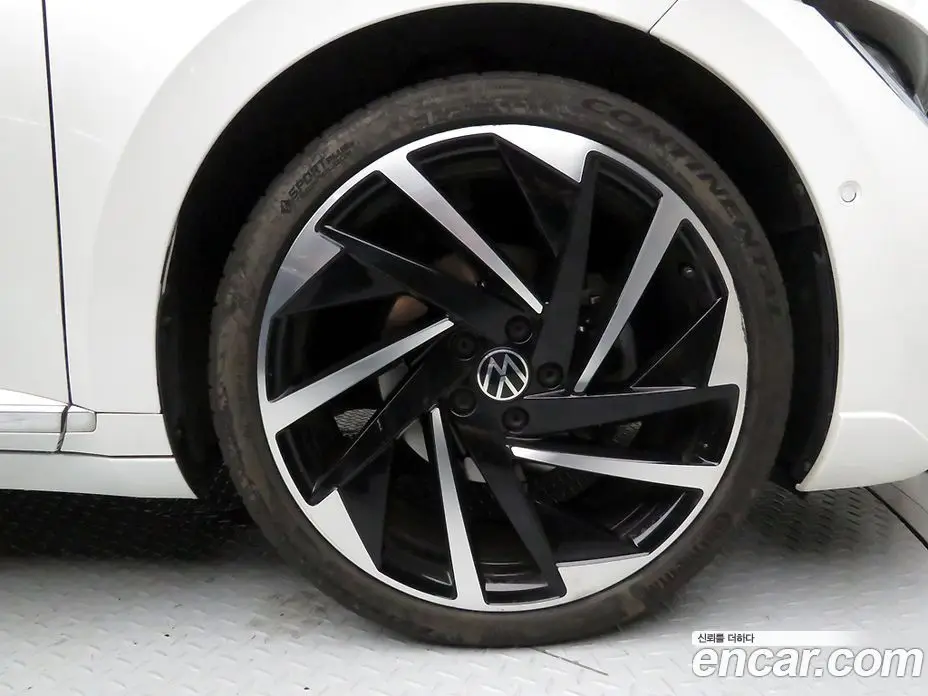 Volkswagen Arteon 2023 2.0 автомат (гидро), фото 20 Volkswagen Arteon 2023 2.0 автомат (гидро), фото 20