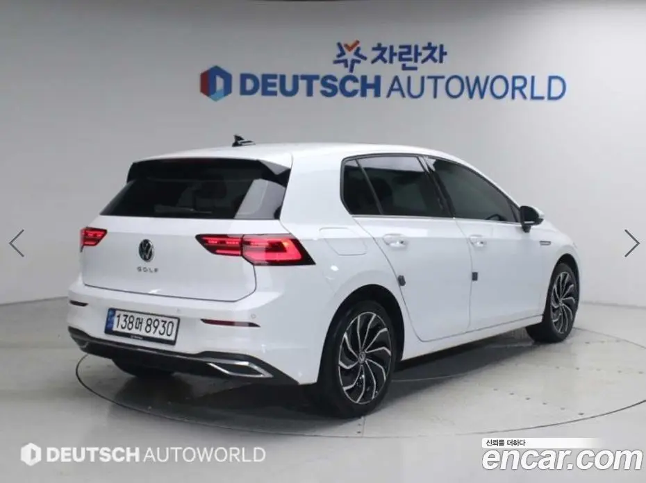 Volkswagen Golf 2022 2.0 автомат (гидро), фото 3 Volkswagen Golf 2022 2.0 автомат (гидро), фото 3