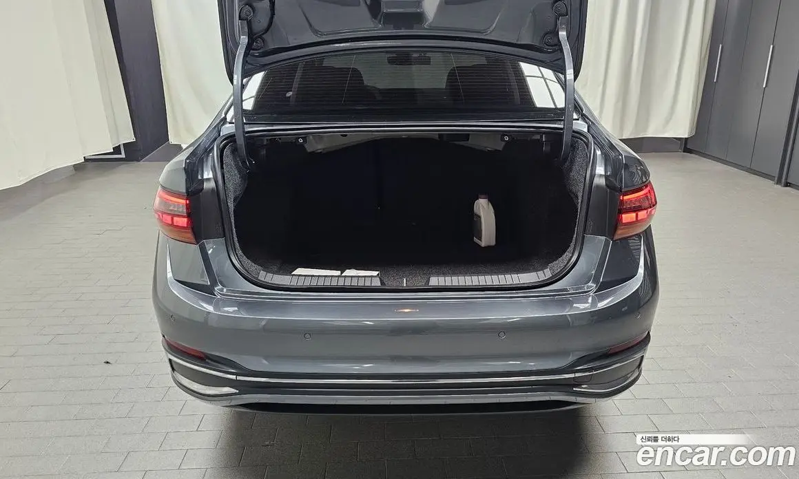 Volkswagen Jetta 2023 1.5 автомат (гидро), фото 20 Volkswagen Jetta 2023 1.5 автомат (гидро), фото 20