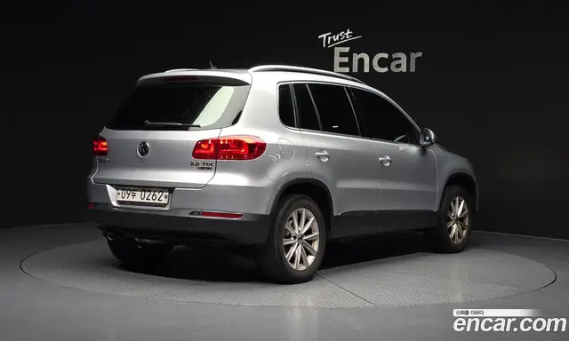 Volkswagen Tiguan 2015 2.0 автомат (гидро), миниатюра 2