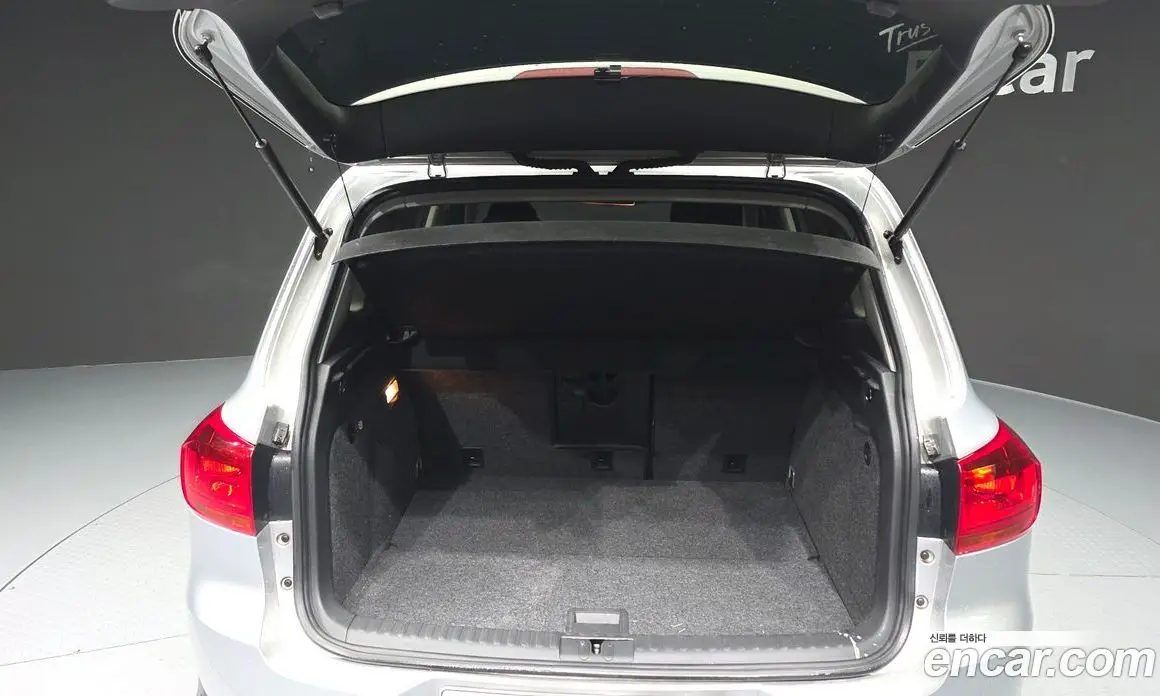 Volkswagen Tiguan 2015 2.0 автомат (гидро), фото 20