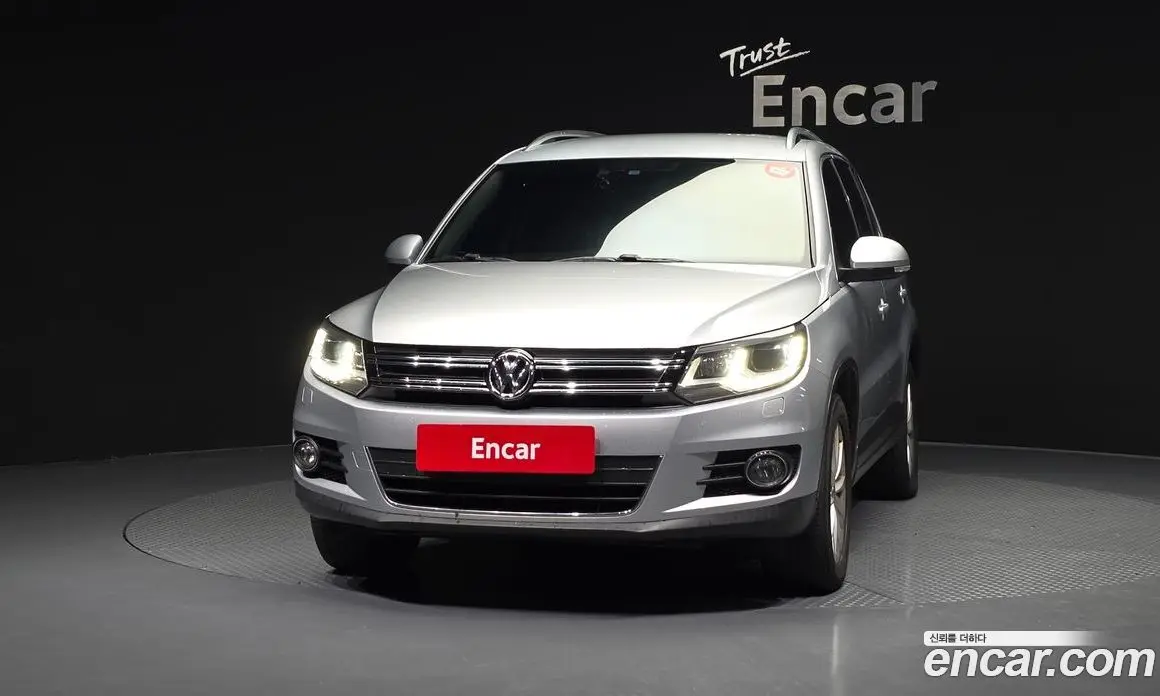 Volkswagen Tiguan 2015 2.0 автомат (гидро), фото 3