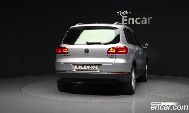 Volkswagen Tiguan 2015 2.0 автомат (гидро), миниатюра 4