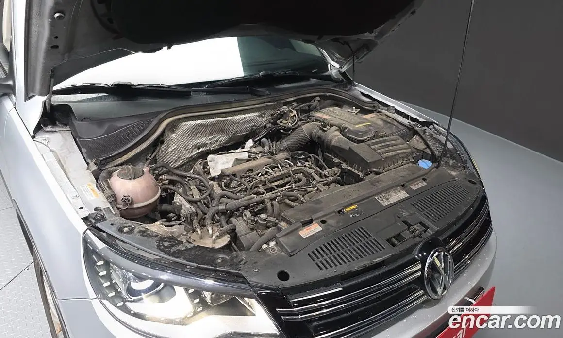Volkswagen Tiguan 2015 2.0 автомат (гидро), фото 6