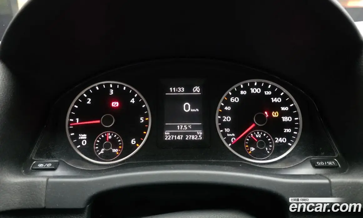 Volkswagen Tiguan 2015 2.0 автомат (гидро), фото 8