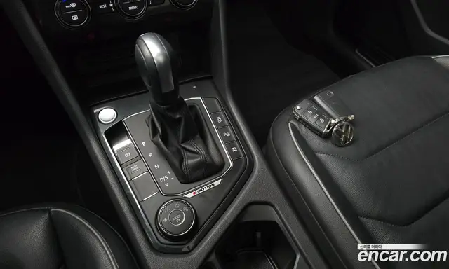 Volkswagen Tiguan 2020 2.0 автомат (гидро), миниатюра 9