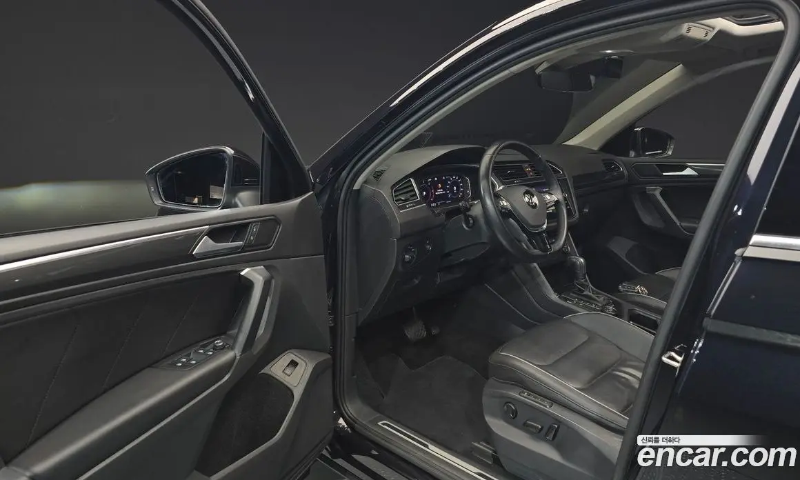Volkswagen Tiguan 2020 2.0 автомат (гидро), фото 10