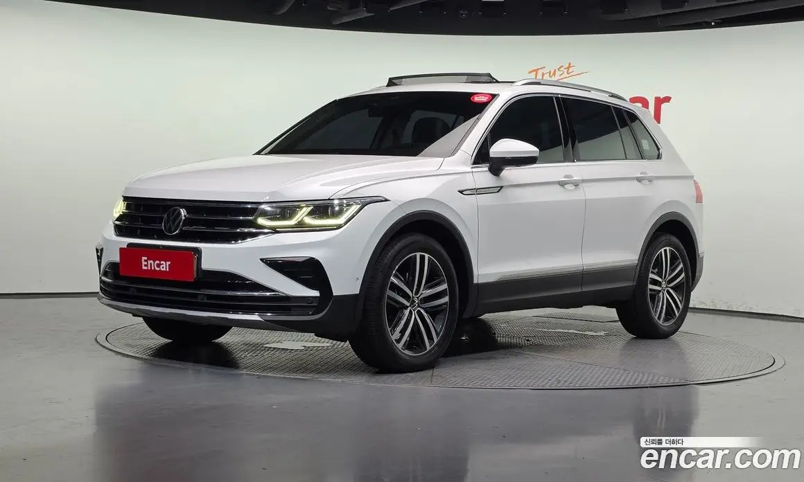 Volkswagen Tiguan 2021 2.0 автомат (гидро), фото 1 Volkswagen Tiguan 2021 2.0 автомат (гидро), фото 1