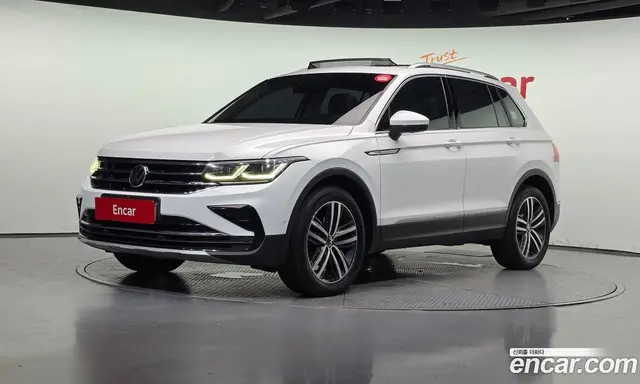 Volkswagen Tiguan, 2021, 189 624 км