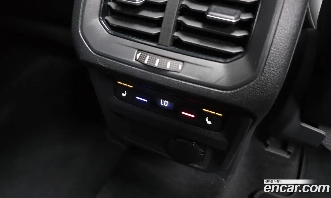 Volkswagen Tiguan 2021 2.0 автомат (гидро), фото 18 Volkswagen Tiguan 2021 2.0 автомат (гидро), фото 18