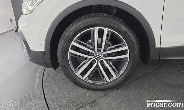 Volkswagen Tiguan 2021 2.0 автомат (гидро), миниатюра 5 Volkswagen Tiguan 2021 2.0 автомат (гидро), миниатюра 5