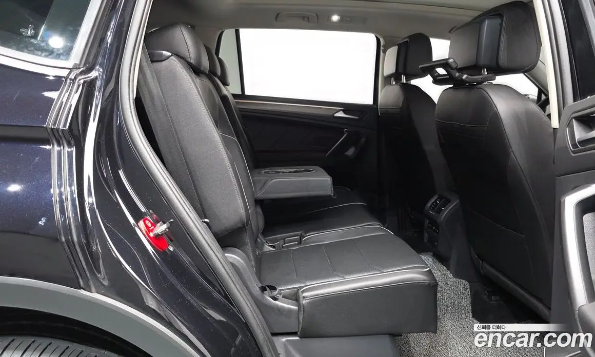 Volkswagen Tiguan 2023 2.0 автомат (гидро), фото 16