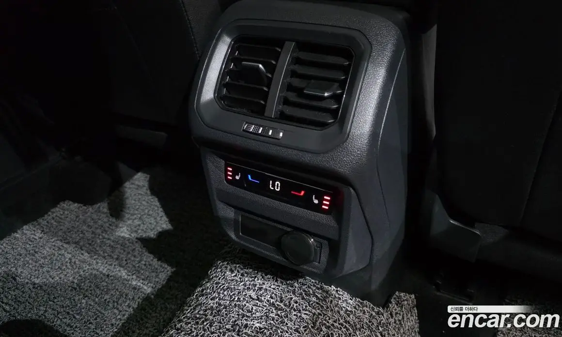 Volkswagen Tiguan 2023 2.0 автомат (гидро), фото 29