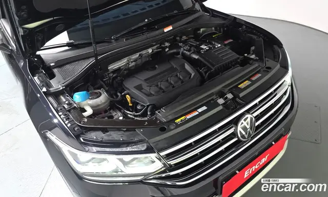 Volkswagen Tiguan 2023 2.0 автомат (гидро), миниатюра 5