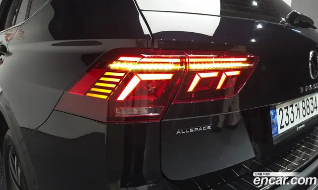 Volkswagen Tiguan 2023 2.0 автомат (гидро), миниатюра 8