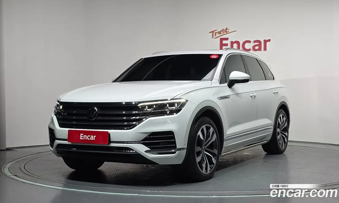 Volkswagen Touareg 2021 4.0 автомат (гидро), фото 1 Volkswagen Touareg 2021 4.0 автомат (гидро), фото 1