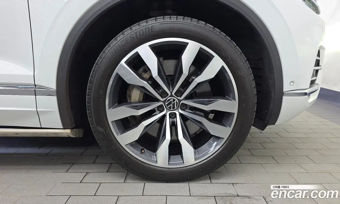 Volkswagen Touareg 2021 4.0 автомат (гидро), фото 7 Volkswagen Touareg 2021 4.0 автомат (гидро), фото 7
