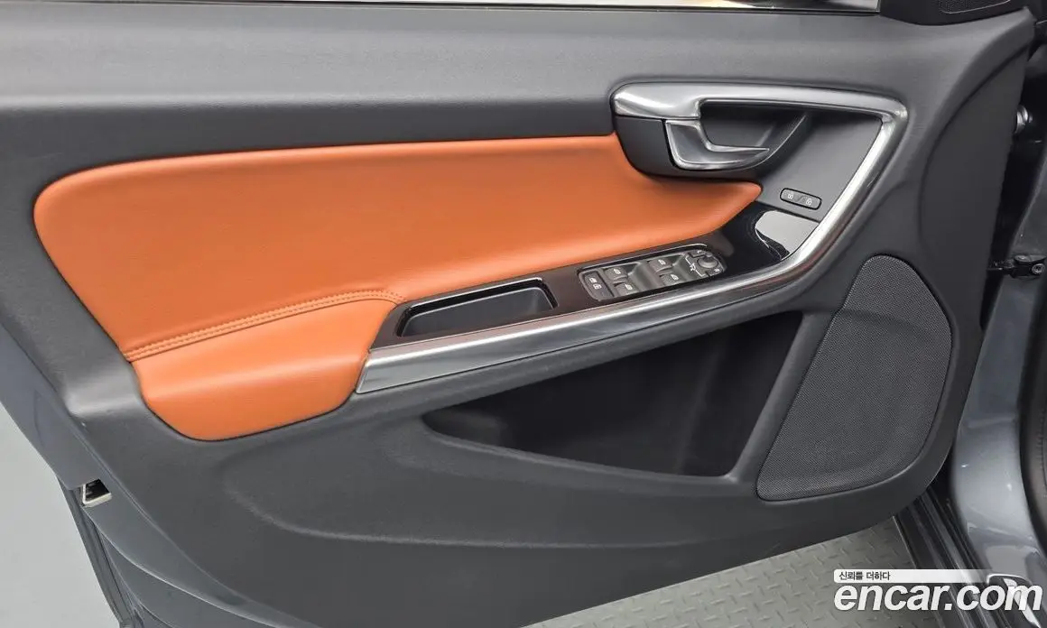 Volvo S60 2018 2.0 автомат (гидро), фото 14 Volvo S60 2018 2.0 автомат (гидро), фото 14