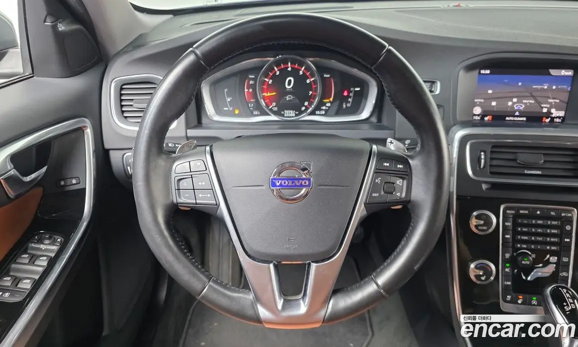 Volvo S60 2018 2.0 автомат (гидро), фото 19 Volvo S60 2018 2.0 автомат (гидро), фото 19