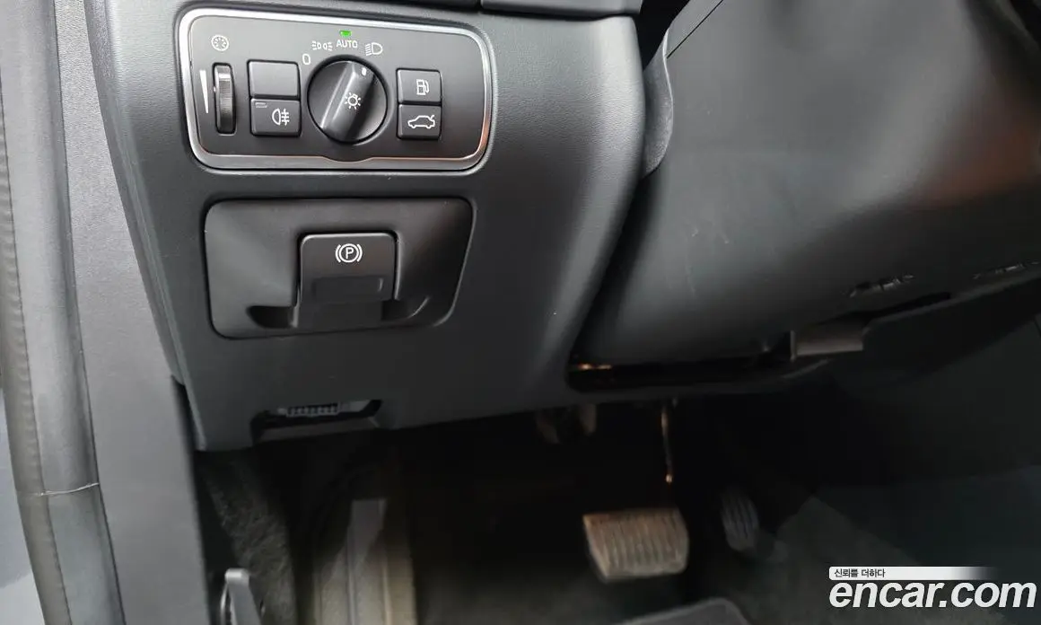 Volvo S60 2018 2.0 автомат (гидро), фото 28 Volvo S60 2018 2.0 автомат (гидро), фото 28