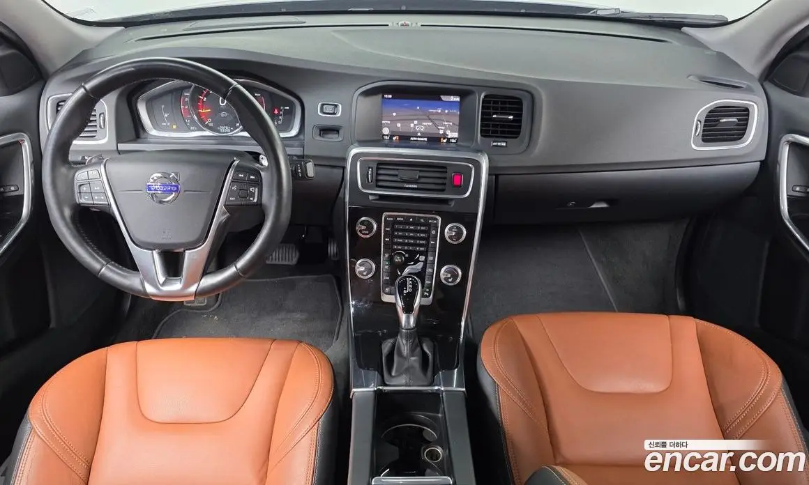 Volvo S60 2018 2.0 автомат (гидро), фото 10 Volvo S60 2018 2.0 автомат (гидро), фото 10