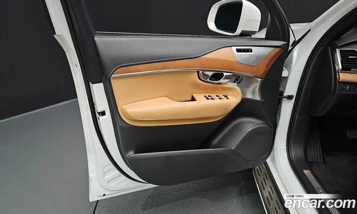 Volvo XC90 2019 2.0 автомат (гидро), фото 13 Volvo XC90 2019 2.0 автомат (гидро), фото 13