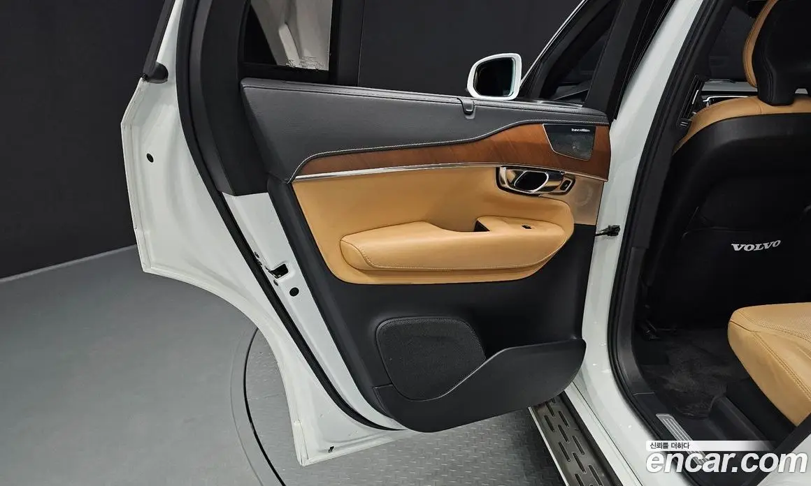Volvo XC90 2019 2.0 автомат (гидро), фото 14 Volvo XC90 2019 2.0 автомат (гидро), фото 14