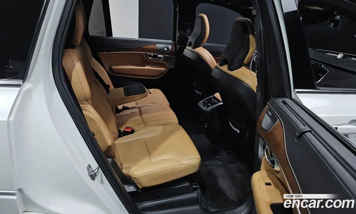 Volvo XC90 2019 2.0 автомат (гидро), фото 16 Volvo XC90 2019 2.0 автомат (гидро), фото 16