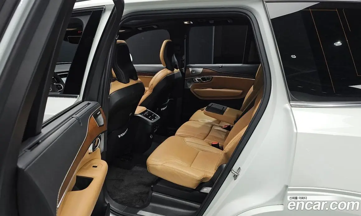 Volvo XC90 2019 2.0 автомат (гидро), фото 17 Volvo XC90 2019 2.0 автомат (гидро), фото 17