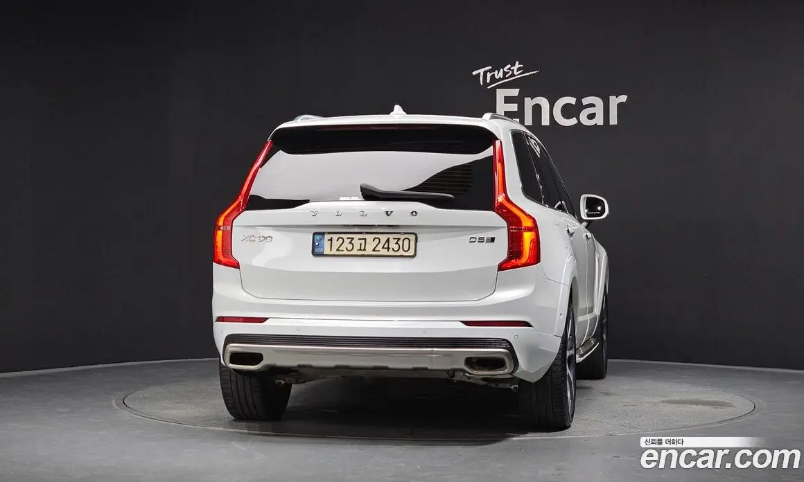 Volvo XC90 2019 2.0 автомат (гидро), фото 3 Volvo XC90 2019 2.0 автомат (гидро), фото 3