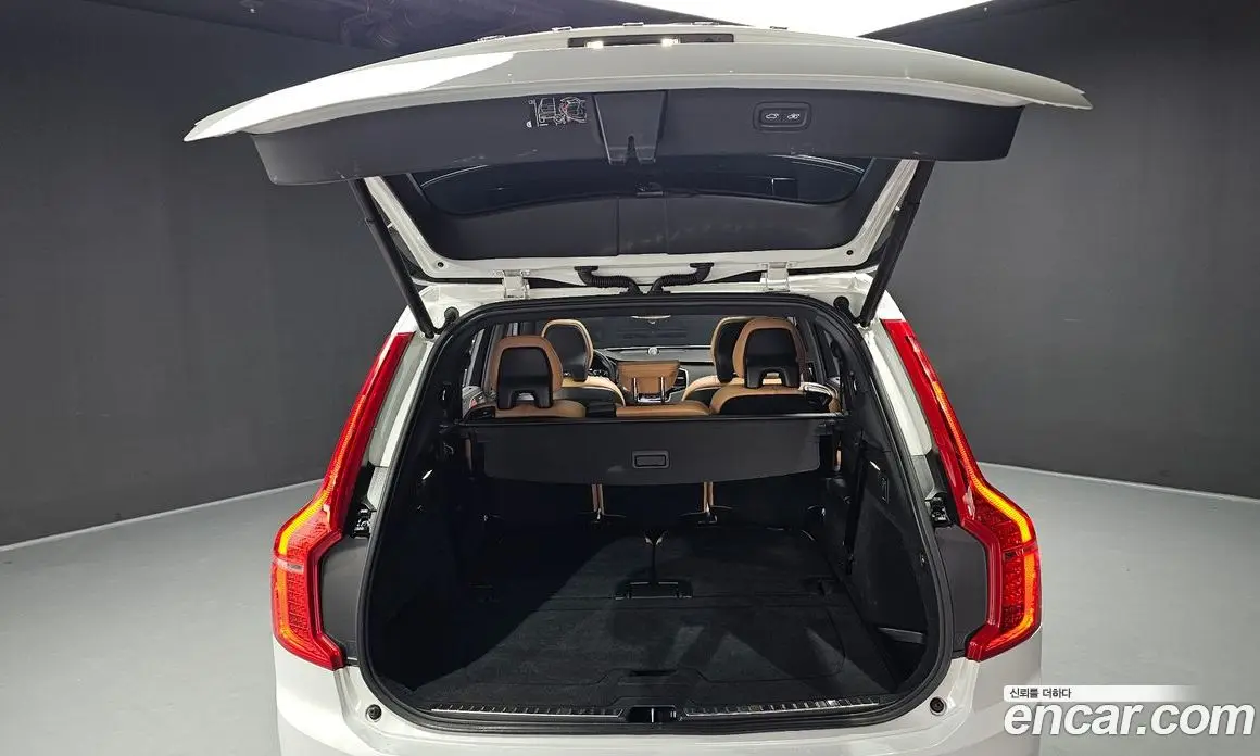 Volvo XC90 2019 2.0 автомат (гидро), фото 25 Volvo XC90 2019 2.0 автомат (гидро), фото 25
