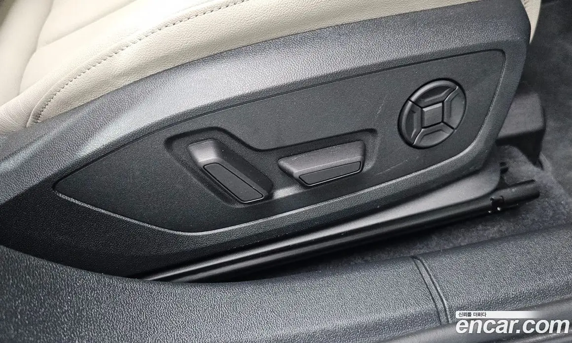 Audi A3 2023 2.0 автомат (гидро), фото 30 Audi A3 2023 2.0 автомат (гидро), фото 30