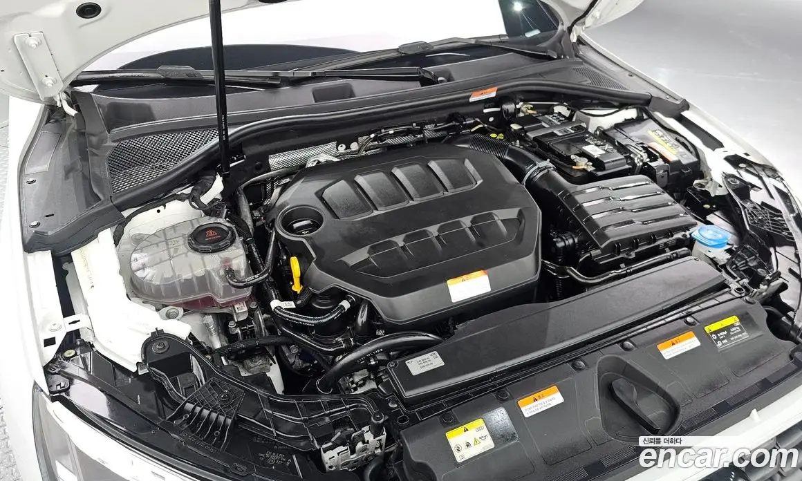 Audi A3 2023 2.0 автомат (гидро), фото 6 Audi A3 2023 2.0 автомат (гидро), фото 6