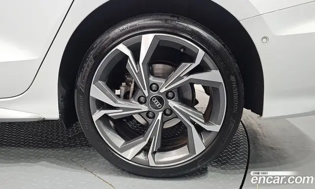 Audi A3 2023 2.0 автомат (гидро), миниатюра 7 Audi A3 2023 2.0 автомат (гидро), миниатюра 7