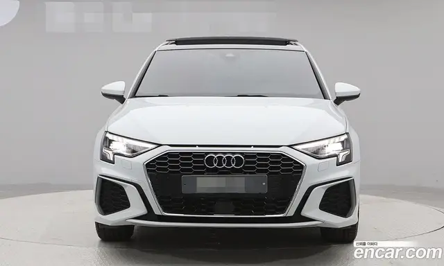Audi A3 2023 2.0 автомат (гидро), миниатюра 3 Audi A3 2023 2.0 автомат (гидро), миниатюра 3