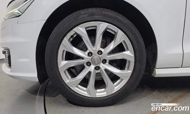 Audi A6 2016 2.0 автомат (гидро), миниатюра 5 Audi A6 2016 2.0 автомат (гидро), миниатюра 5