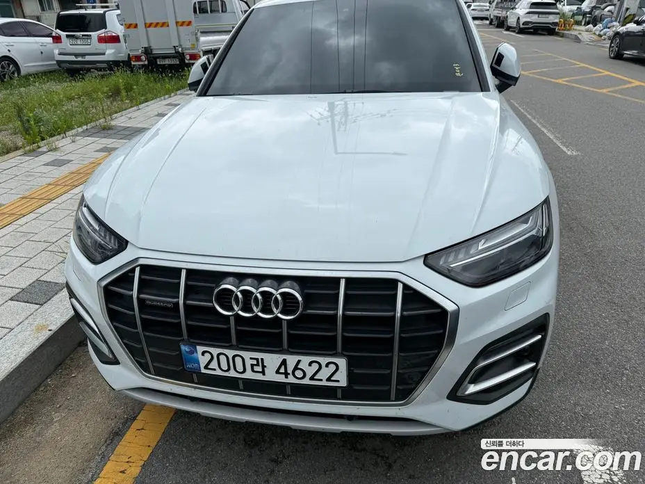 Audi Q5 2023 2.0 автомат (гидро), фото 1 Audi Q5 2023 2.0 автомат (гидро), фото 1