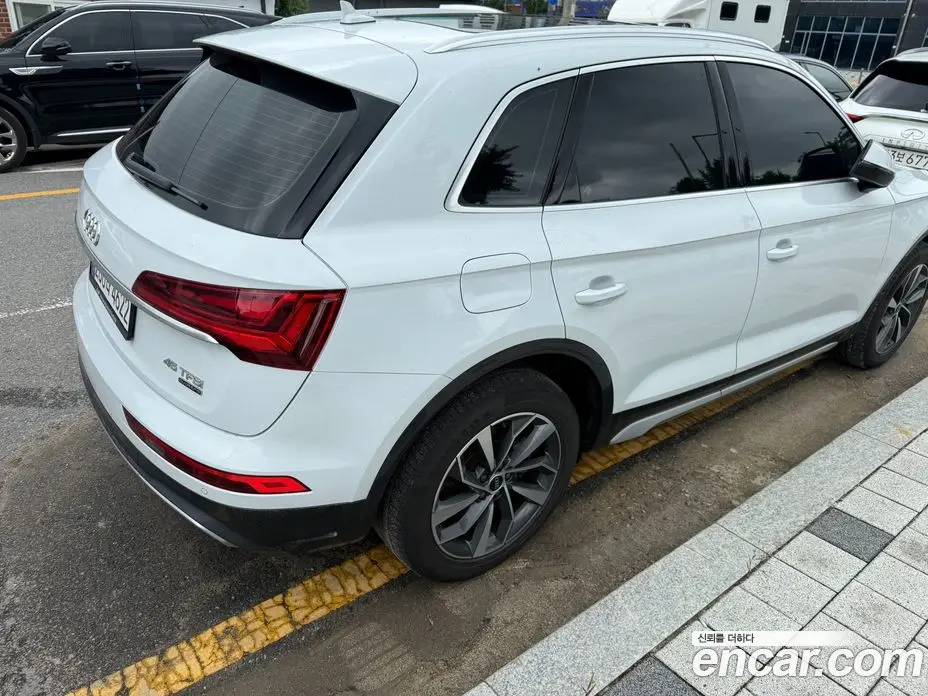 Audi Q5 2023 2.0 автомат (гидро), фото 5 Audi Q5 2023 2.0 автомат (гидро), фото 5