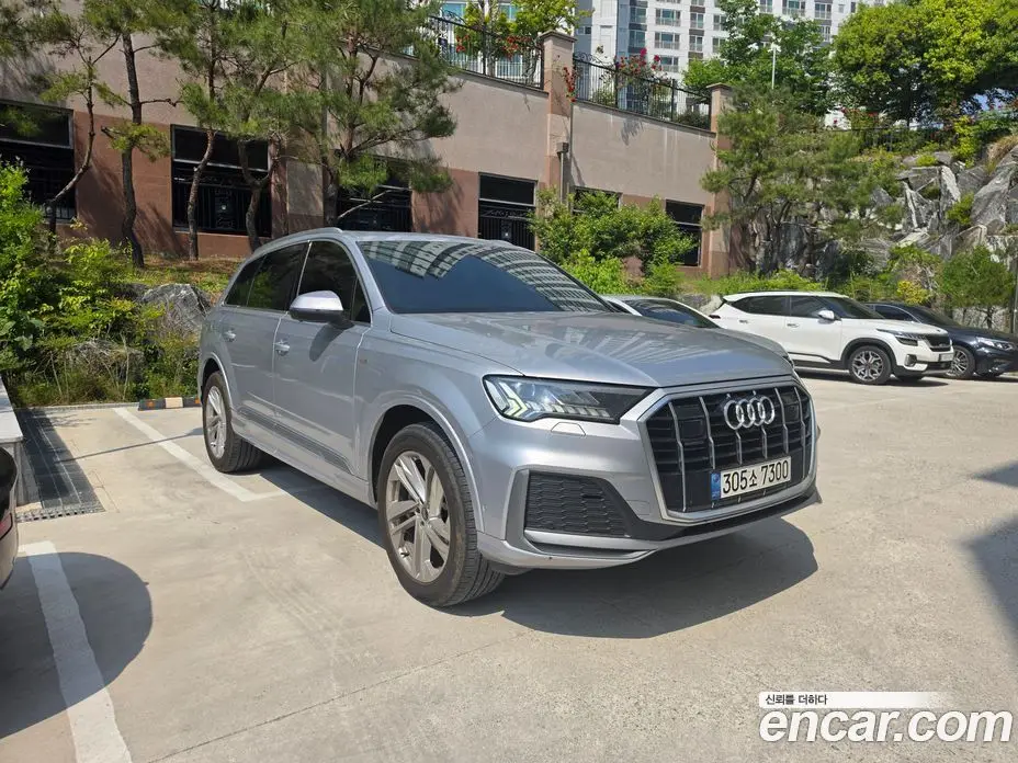 Audi Q7 2021 3.0 автомат (гидро), фото 6 Audi Q7 2021 3.0 автомат (гидро), фото 6