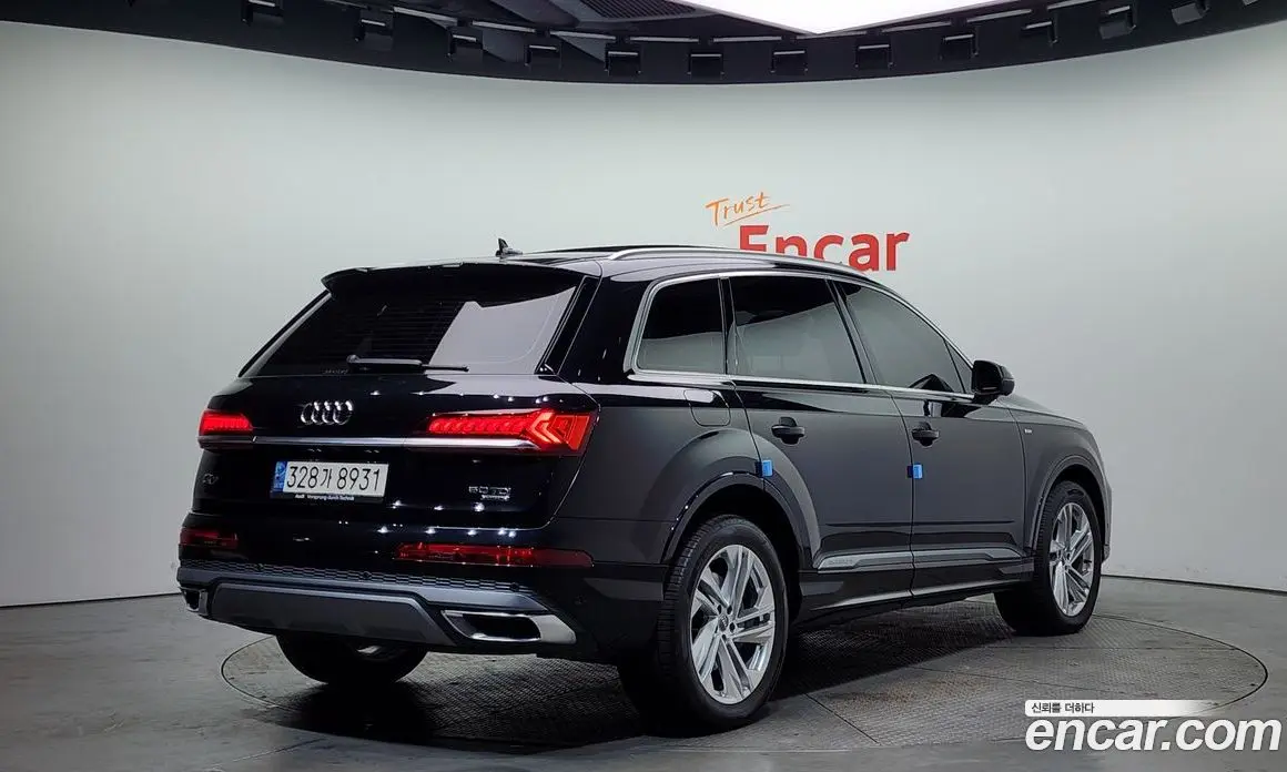 Audi Q7 2021 3.0 автомат (гидро), фото 2 Audi Q7 2021 3.0 автомат (гидро), фото 2