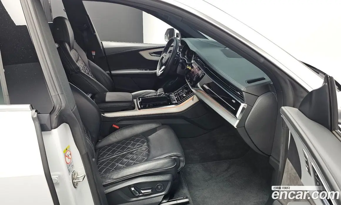 Audi Q8 2021 3.0 автомат (гидро), фото 12 Audi Q8 2021 3.0 автомат (гидро), фото 12