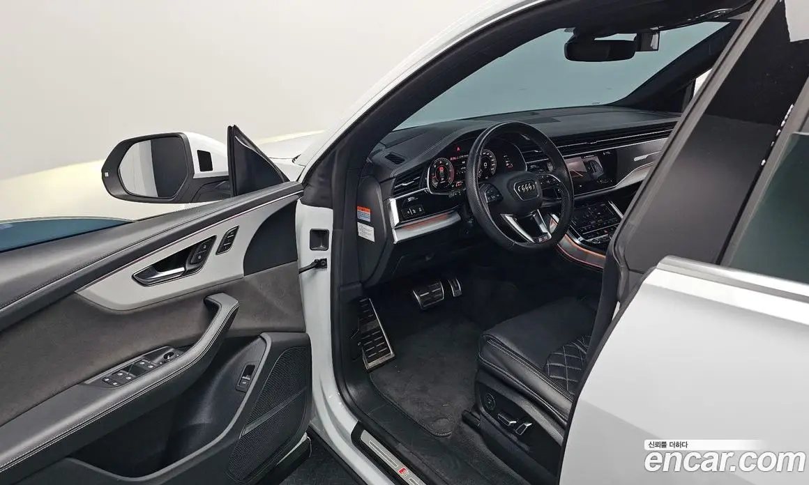 Audi Q8 2021 3.0 автомат (гидро), фото 10 Audi Q8 2021 3.0 автомат (гидро), фото 10