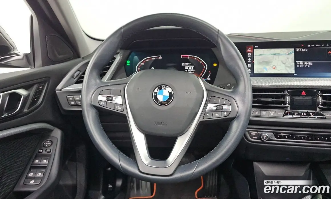 BMW 1 серия 2020 2.0 автомат (гидро), фото 11