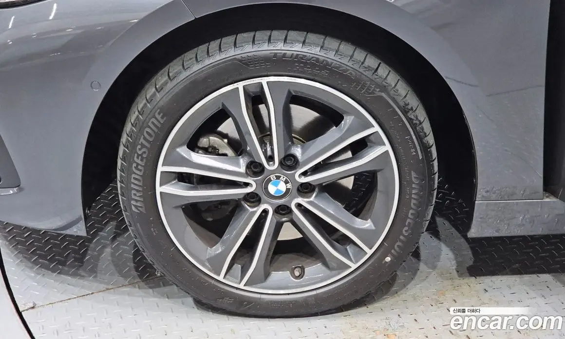 BMW 1 серия 2020 2.0 автомат (гидро), фото 5